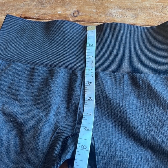 Lululemon In The Flow Crop gray size 6 - Picture 7 of 9